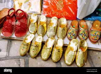 Moroccan Balgha men and women
